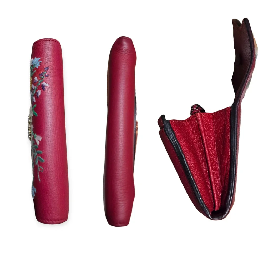 Gucci‎ GG Embroidered Floral Crystal Continental Red Leather Trifold Wallet